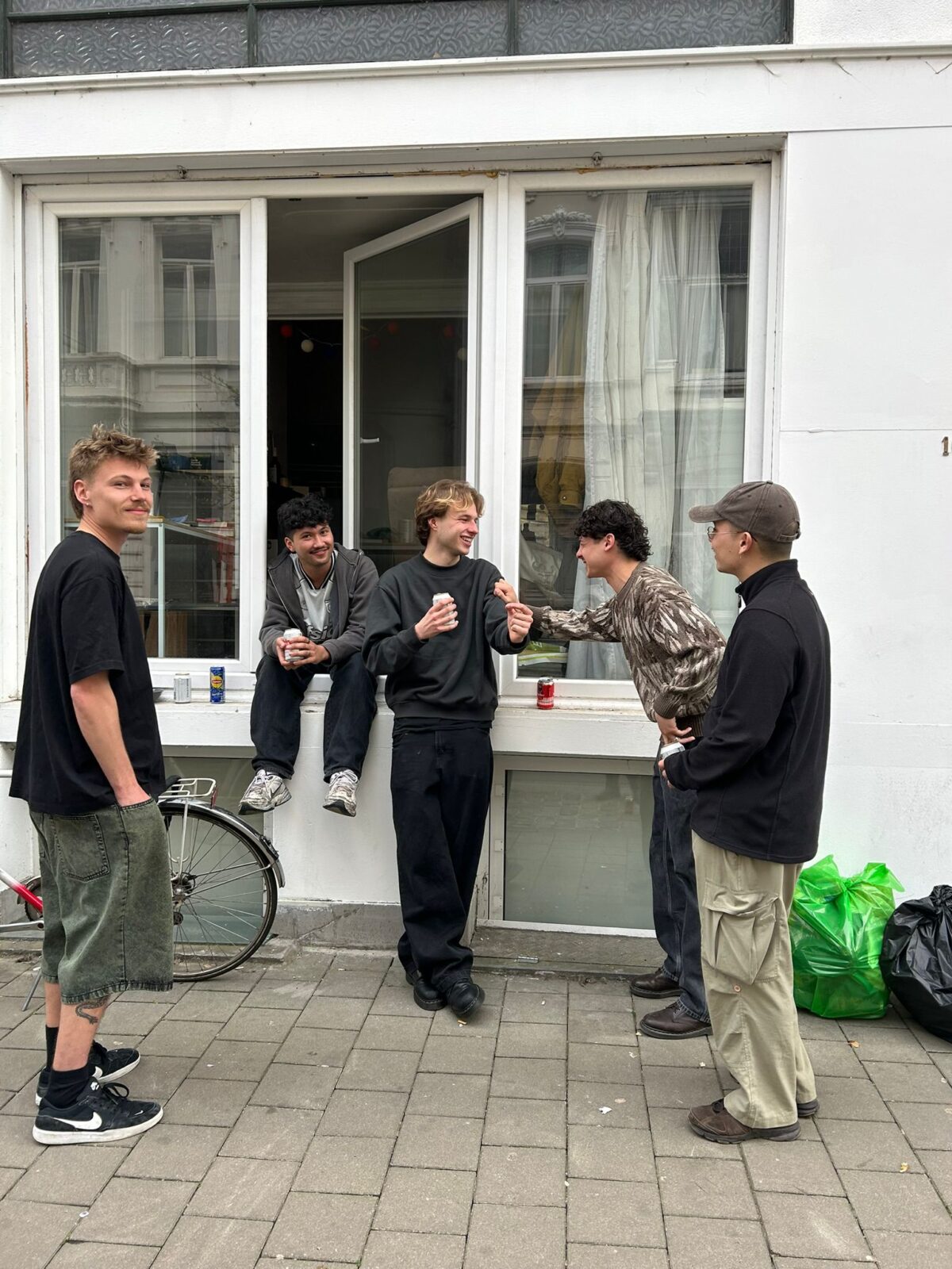 Des stages aux quatre coins du monde, et moi j’ai choisi… Gand.