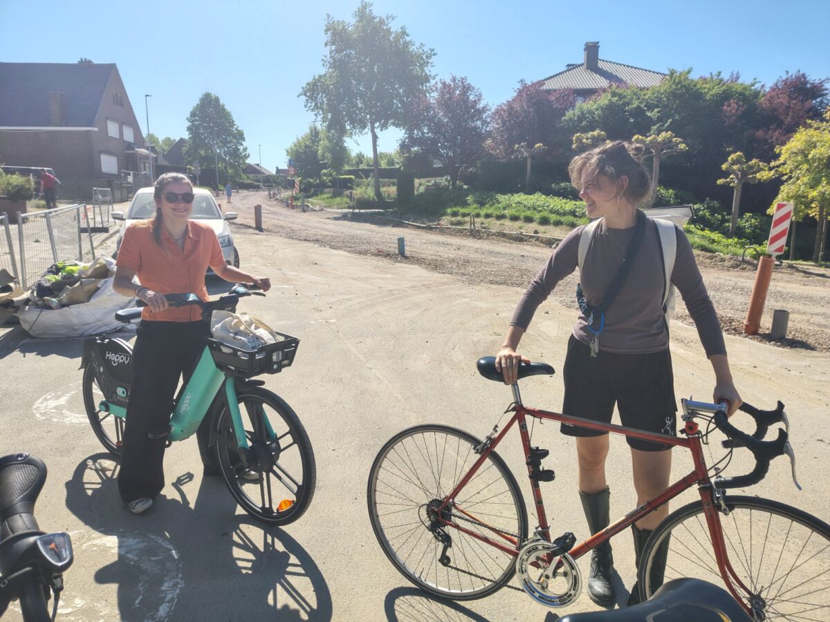 Researcher, trainer, social media specialist, journalist, and marketeer – at Trage Wegen Vzw, I get to be all of them!